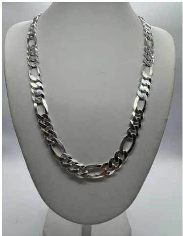 COLLAR GRUESO DE HOMBRE EN CHILE