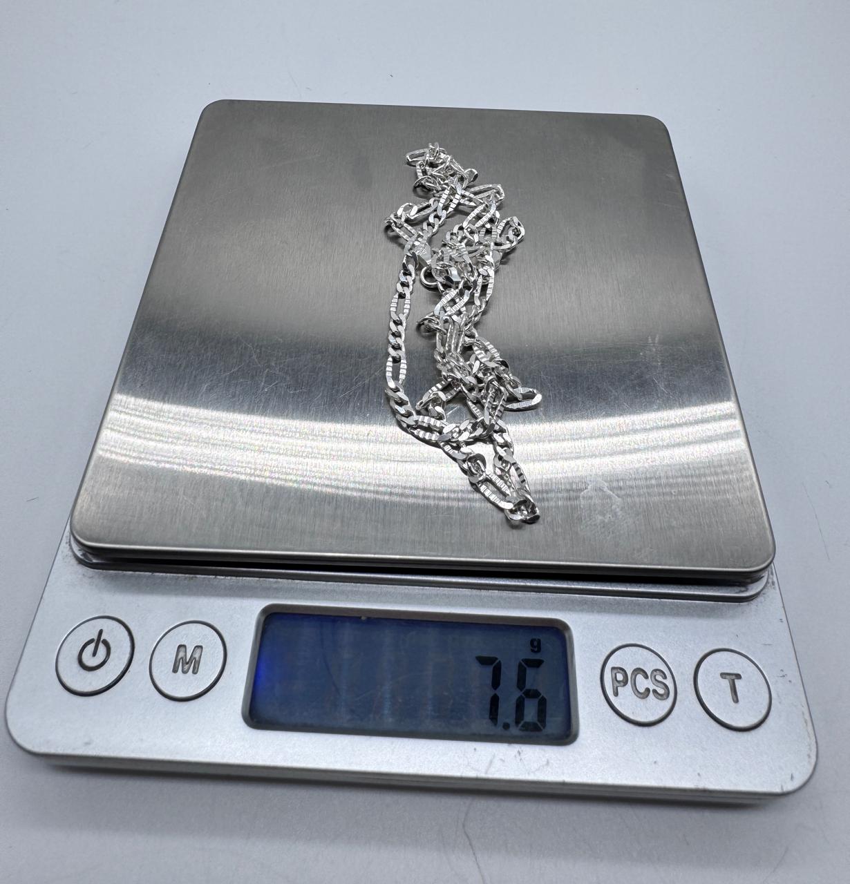 Cadena Cartier plata italiana 925, joya de calidad y estilo atemporal.