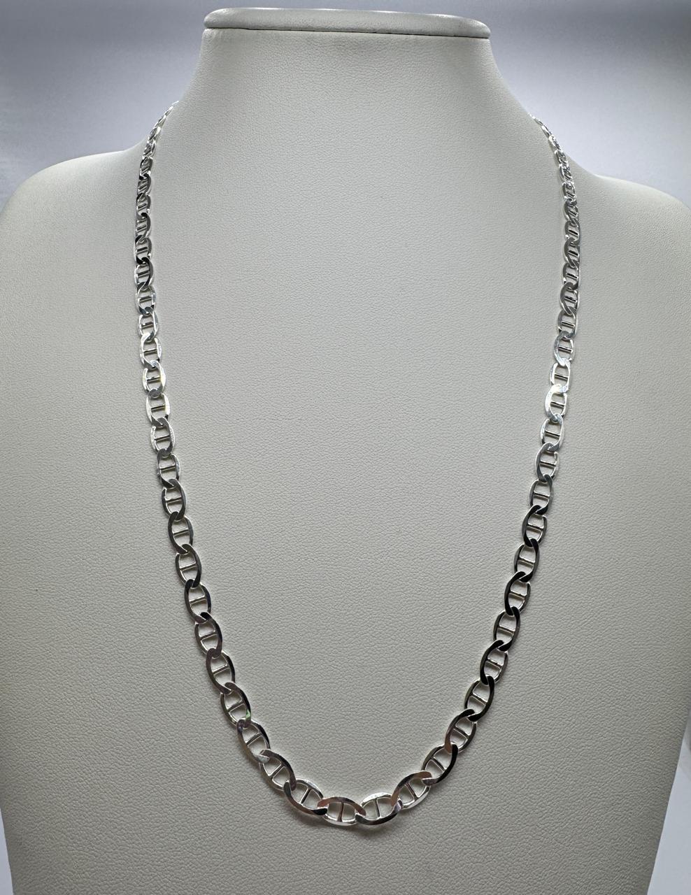 Cadena Gucci hombre plata ley 925, joya elegante y resistente.