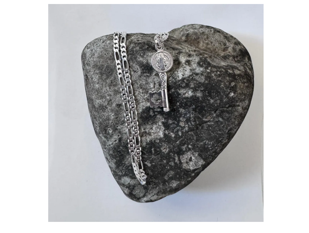 cadena mujer llave san benito protección plata italiana 925