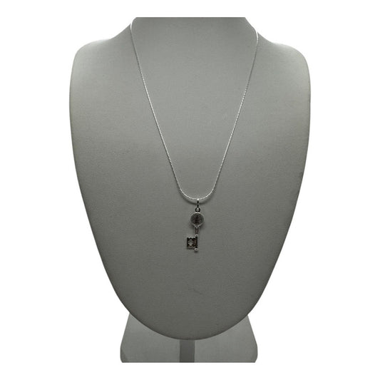 cadena mujer con colgante llave san benito plata italiana 925 protección envíos rápidos a todo chile