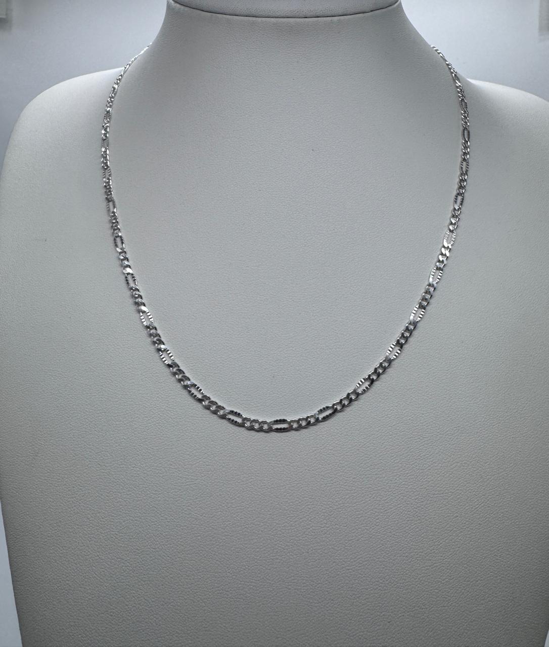 Collar de plata italiana 925 estilo Cartier, joya moderna disponible en Santiago de Chile.