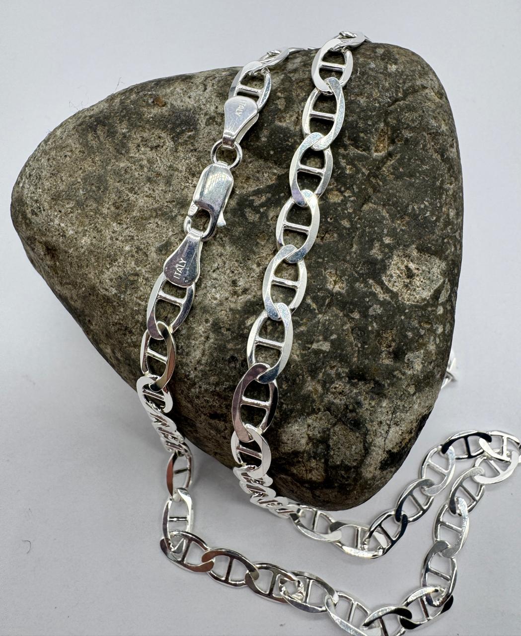 Collar Gucci plata italiana 925, joya con diseño moderno y calidad garantizada.