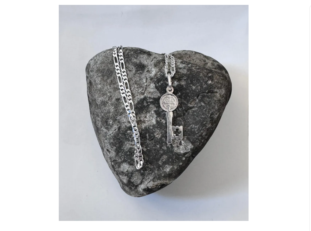 colgante llave san benito plata 925 joya espiritual
