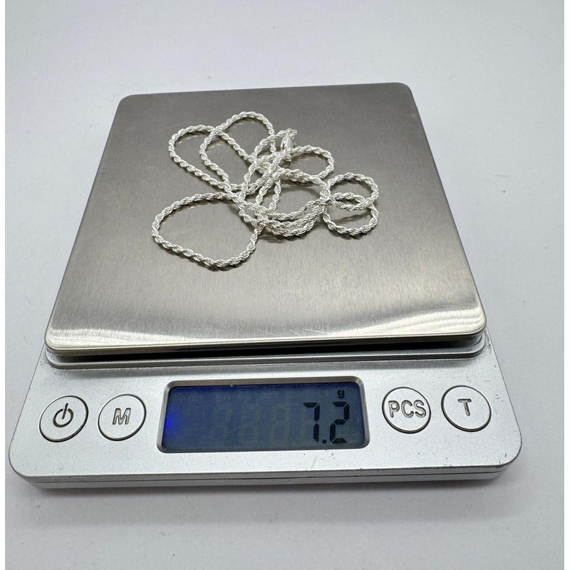 Collar Turbillón plata ley 925, joya elegante y moderna disponible en Chile.