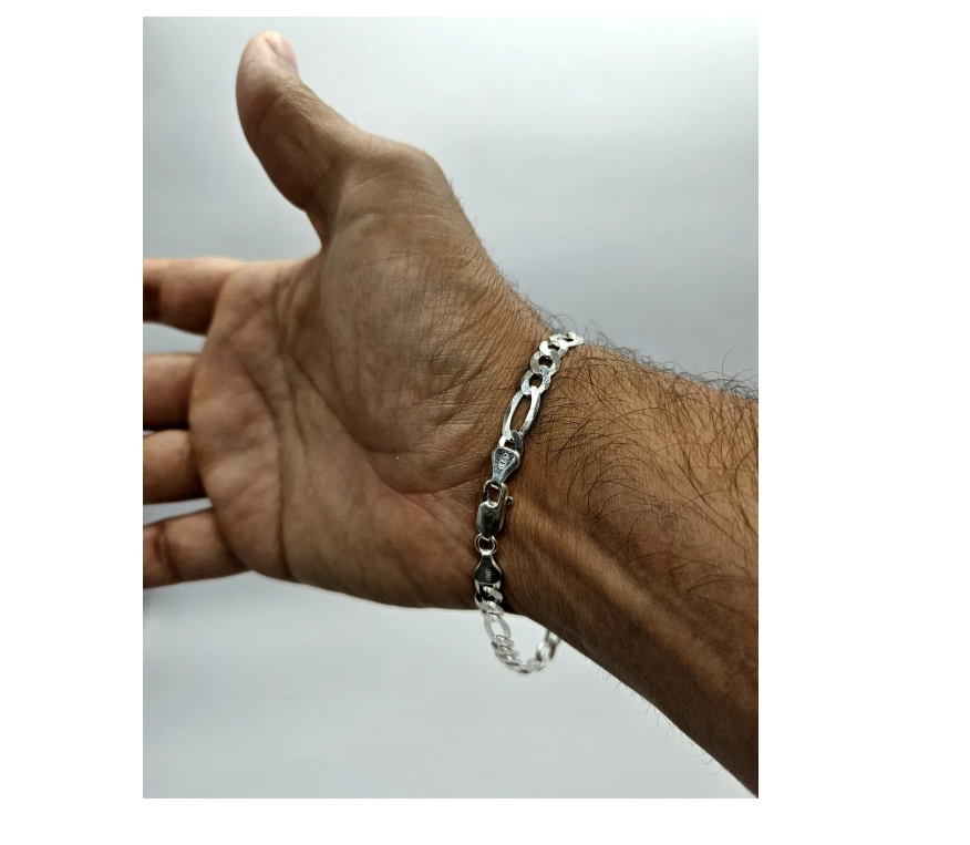 Pulsera Cartier plata italiana 925, joya moderna para caballero elegante.