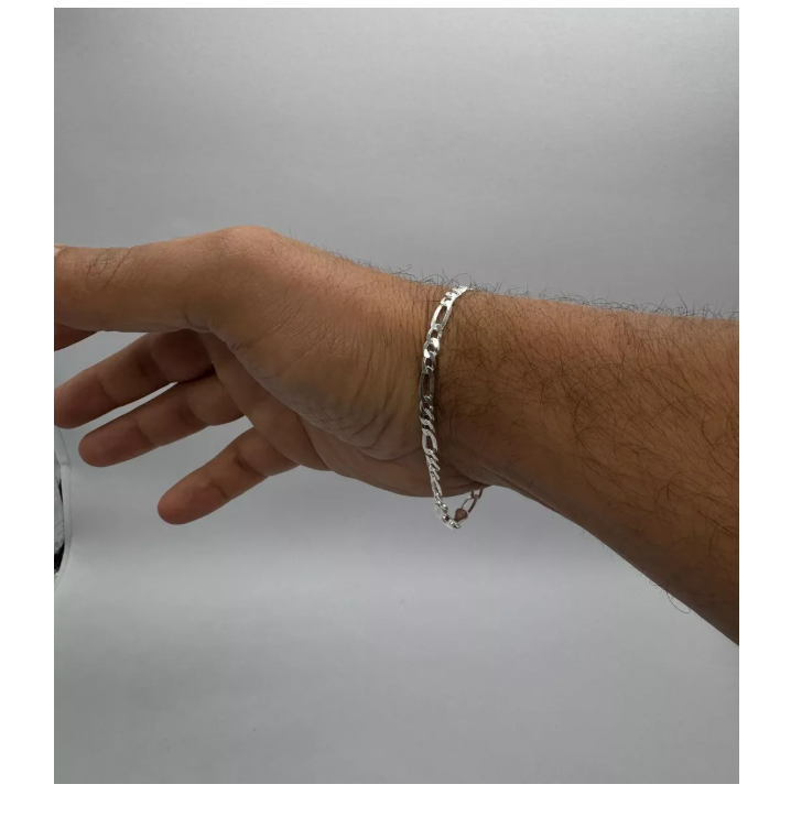 Pulsera Cartier de plata italiana 925, una de las joyas más buscadas en Chile.
