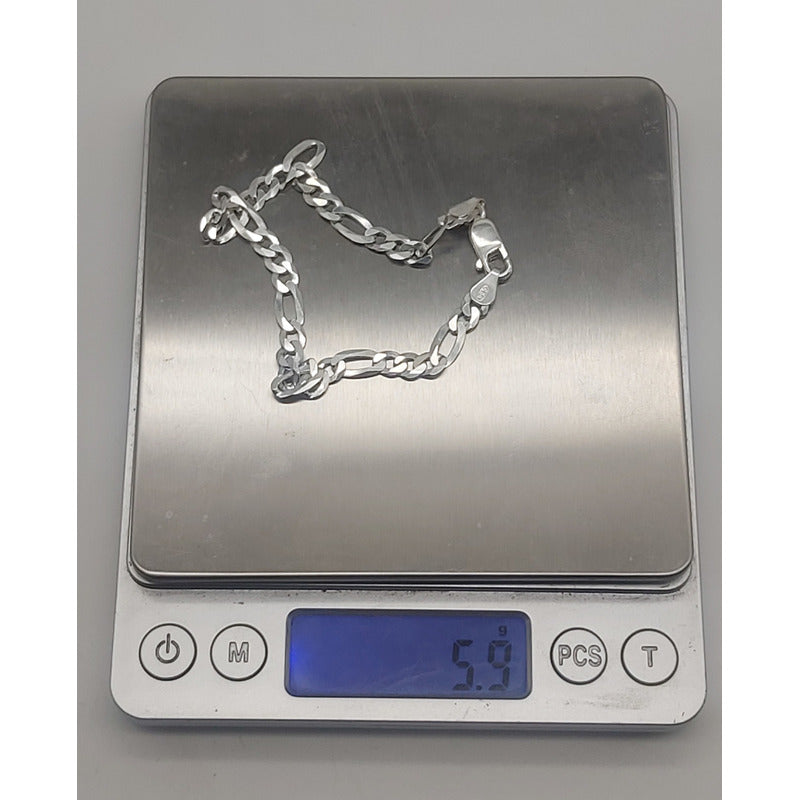 Pulsera Cartier para hombre elaborada en plata ley 925, ideal para looks elegantes y modernos.