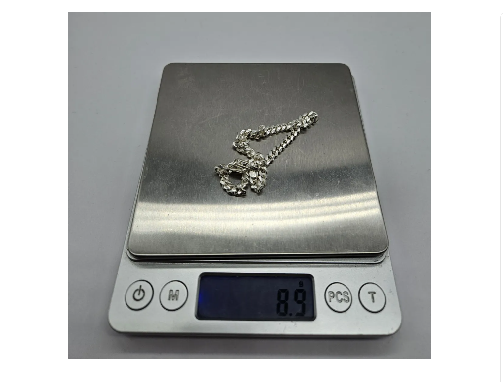 Pulsera cubana de plata ley 925, pieza exclusiva para caballero moderno. Peso de la Pulsera.