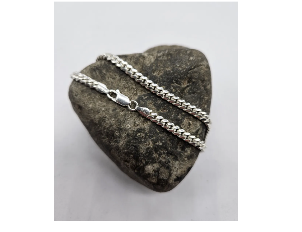 Pulsera de plata ley 925 para hombre modelo cubano, estilo italiano atemporal.