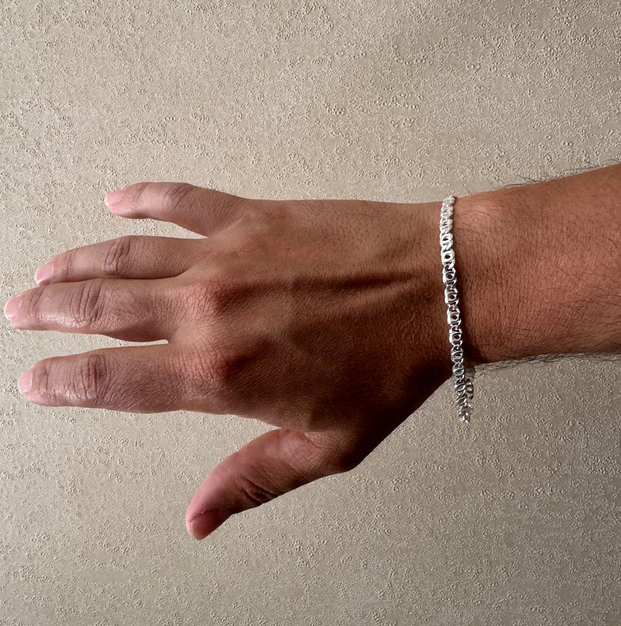 Pulsera de plata italiana 925  ojo de tigre, joya elegante para hombres con carácter.