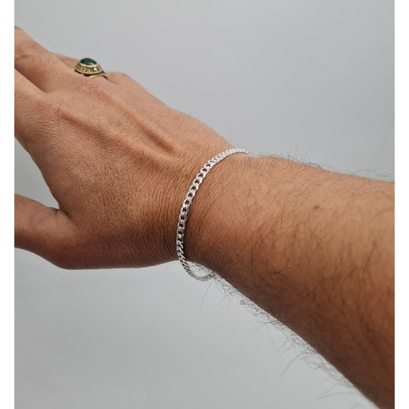 Pulsera grumet de plata ley 925 para hombre, diseño elegante de Joyas Exclusivas Italianas.