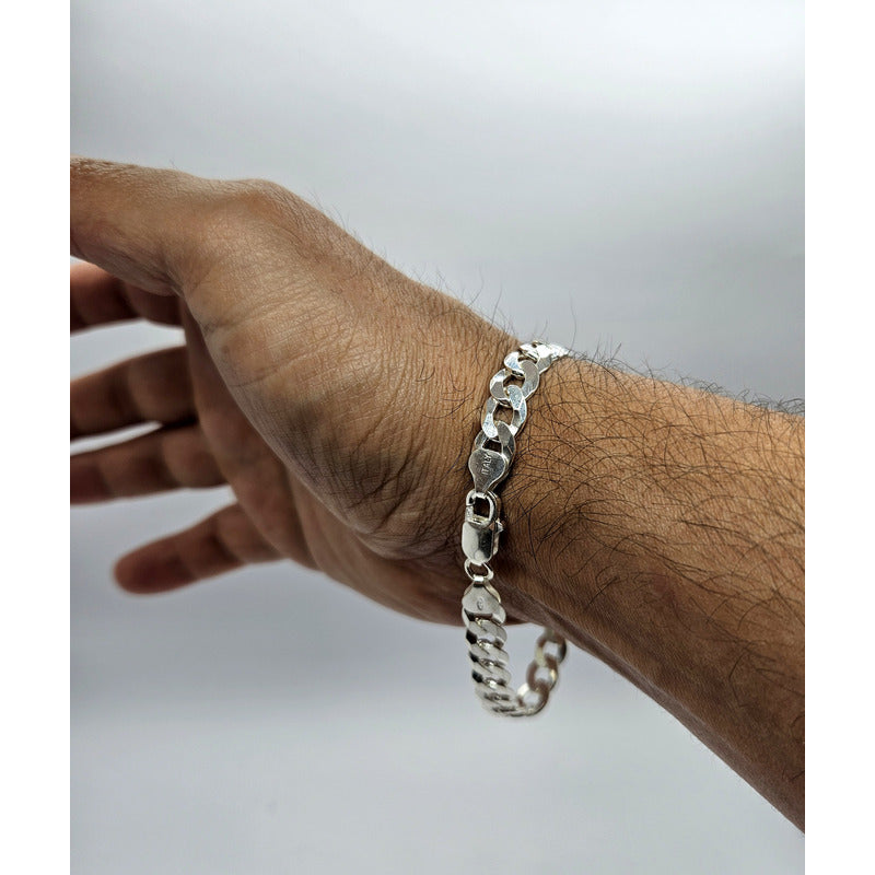 Pulsera de plata italiana 925 grumet, joya exclusiva para caballero moderno.