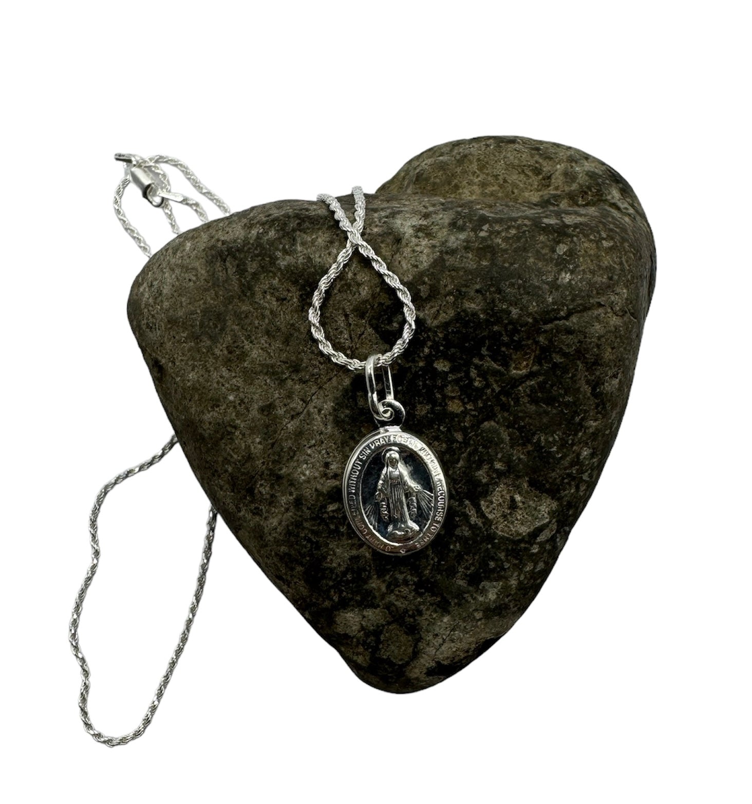 collar con virgen del rayo plata